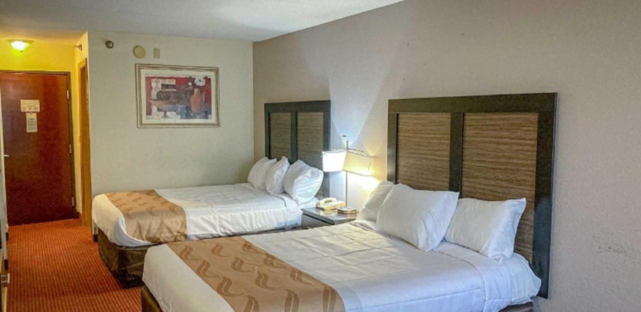 Motel 6 Elkhart, In Dış mekan fotoğraf