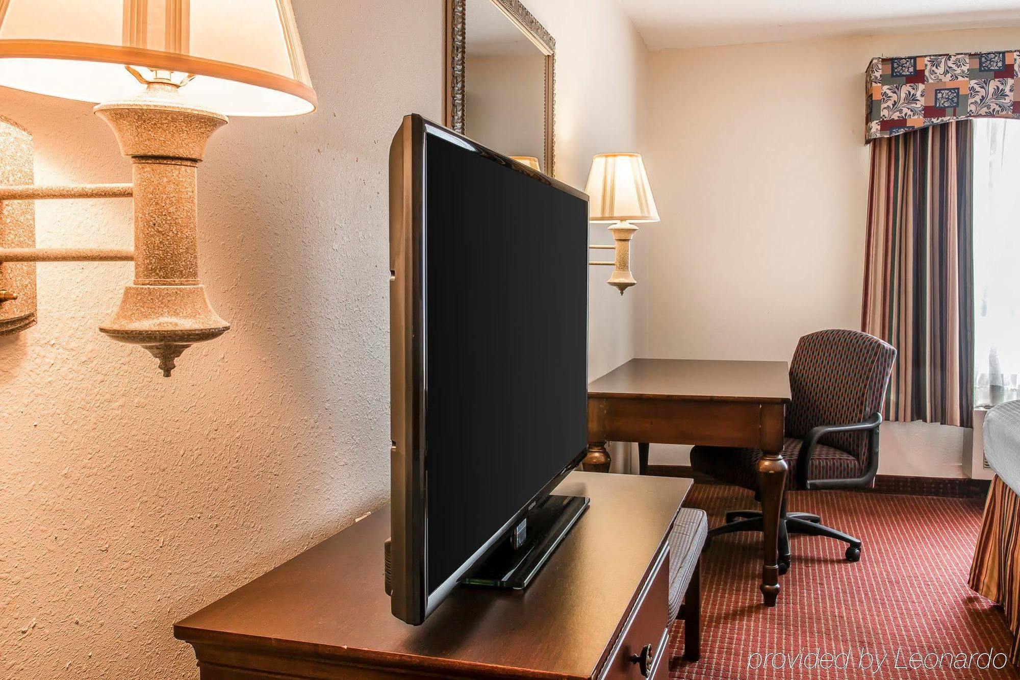 Motel 6 Elkhart, In Dış mekan fotoğraf