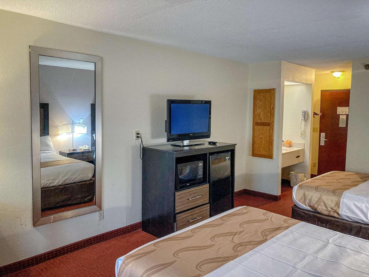 Motel 6 Elkhart, In Dış mekan fotoğraf